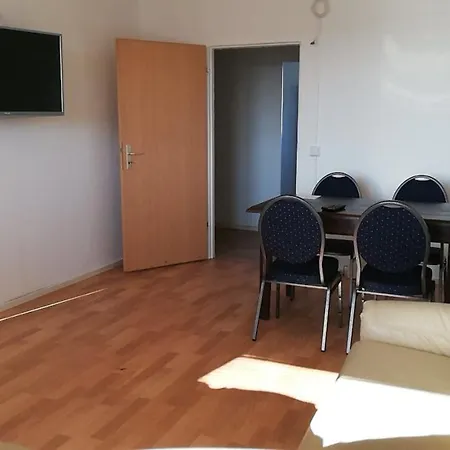Apartment Enjoy Your With Dkn - Mon-sun - Late Night Check-in - Multilanguage - Gruenau - Witamy Serdecznie